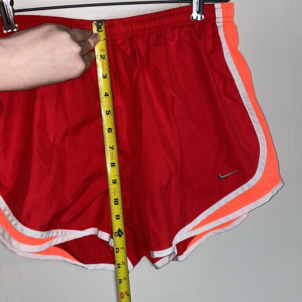🌵Adorable orange Nike Dri-fit shorts! - Picture 4 of 7